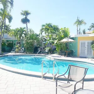 Casa de hóspedes Alexander Palms Court - No Hidden Fees!, Key West