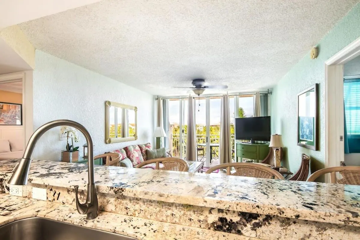 The Samana Cay -Private Balcony Villa Key West